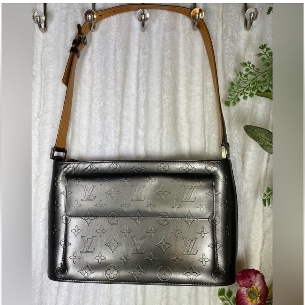 Authenticated! Pristine Louis Vuitton Gunmetal Ma… - image 1